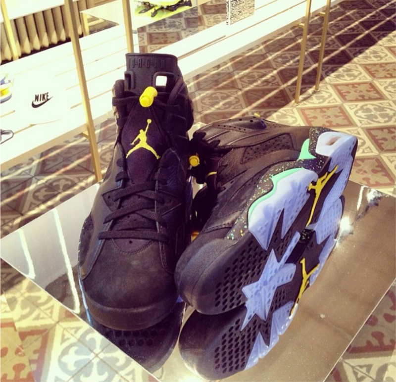 Nike Womens Jordan 6 Retro Black Yellow Shoes - Click Image to Close