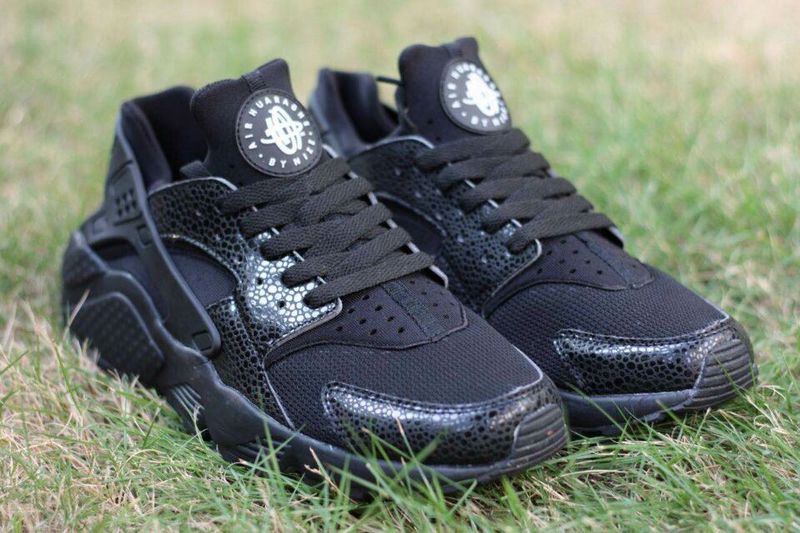 2015 Popular Nike Air Huarache Black White Shoes - Click Image to Close