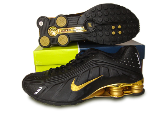 nike shox r4 black and gold