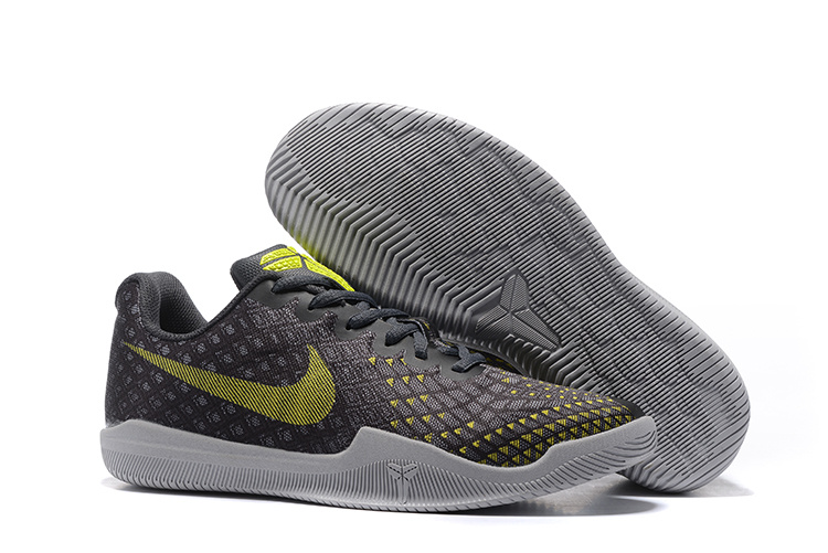 kobe bryant shoes size 12