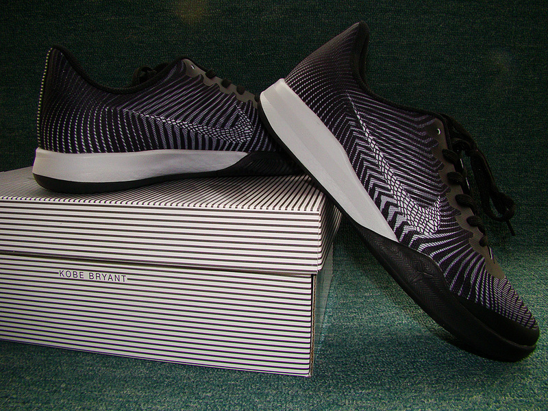 New Nike Kobe Bryant Mentality II Black Grey Shoes