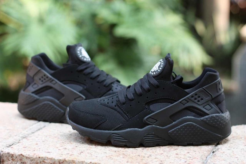 Nike Air Huarache All Black Shoes - Click Image to Close