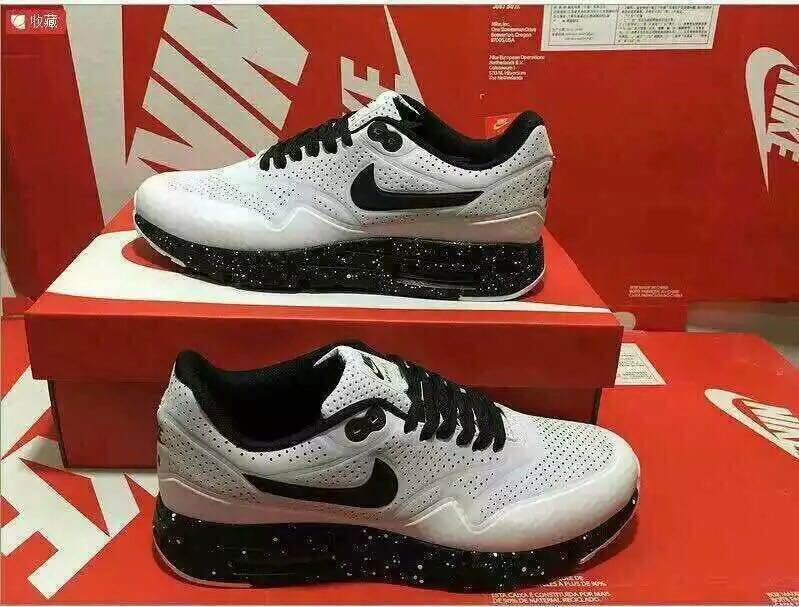 Nike Air Max 1 Ultra Moire White Black Shoes