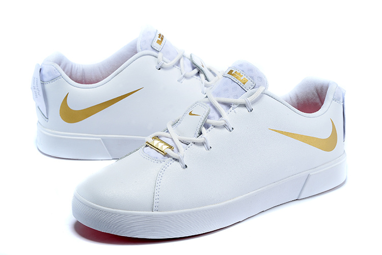 lebron james low shoes