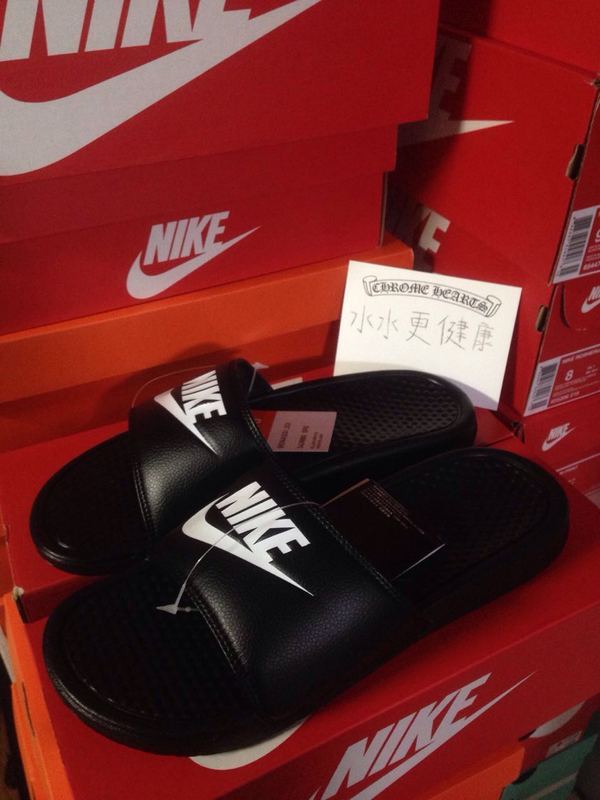 Nike Sandal Black White