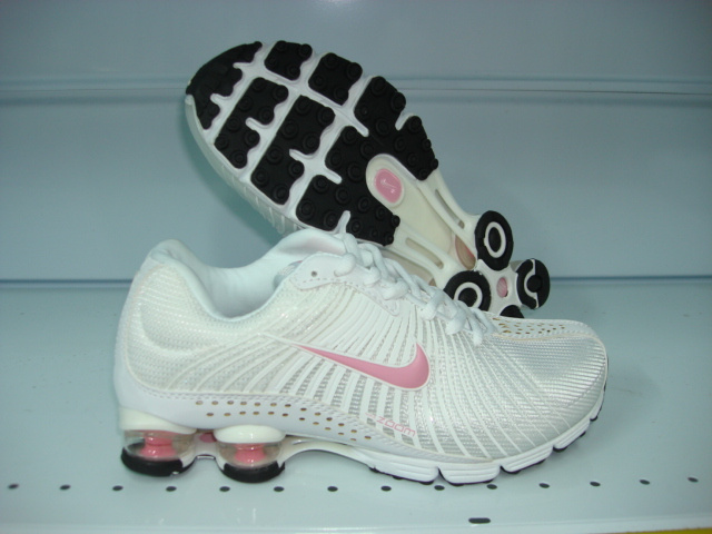 Women Nike Shox R1