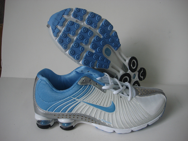 Women Nike Shox R1 White Blue Grey Shoes - Click Image to Close